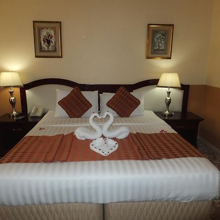 City Hotel Рас ал Хайм Екстериор снимка