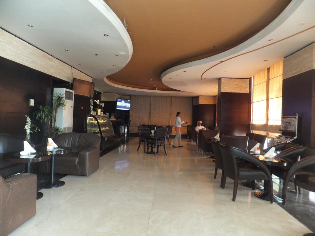 City Hotel Рас ал Хайм Екстериор снимка