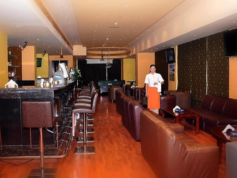 City Hotel Рас ал Хайм Екстериор снимка